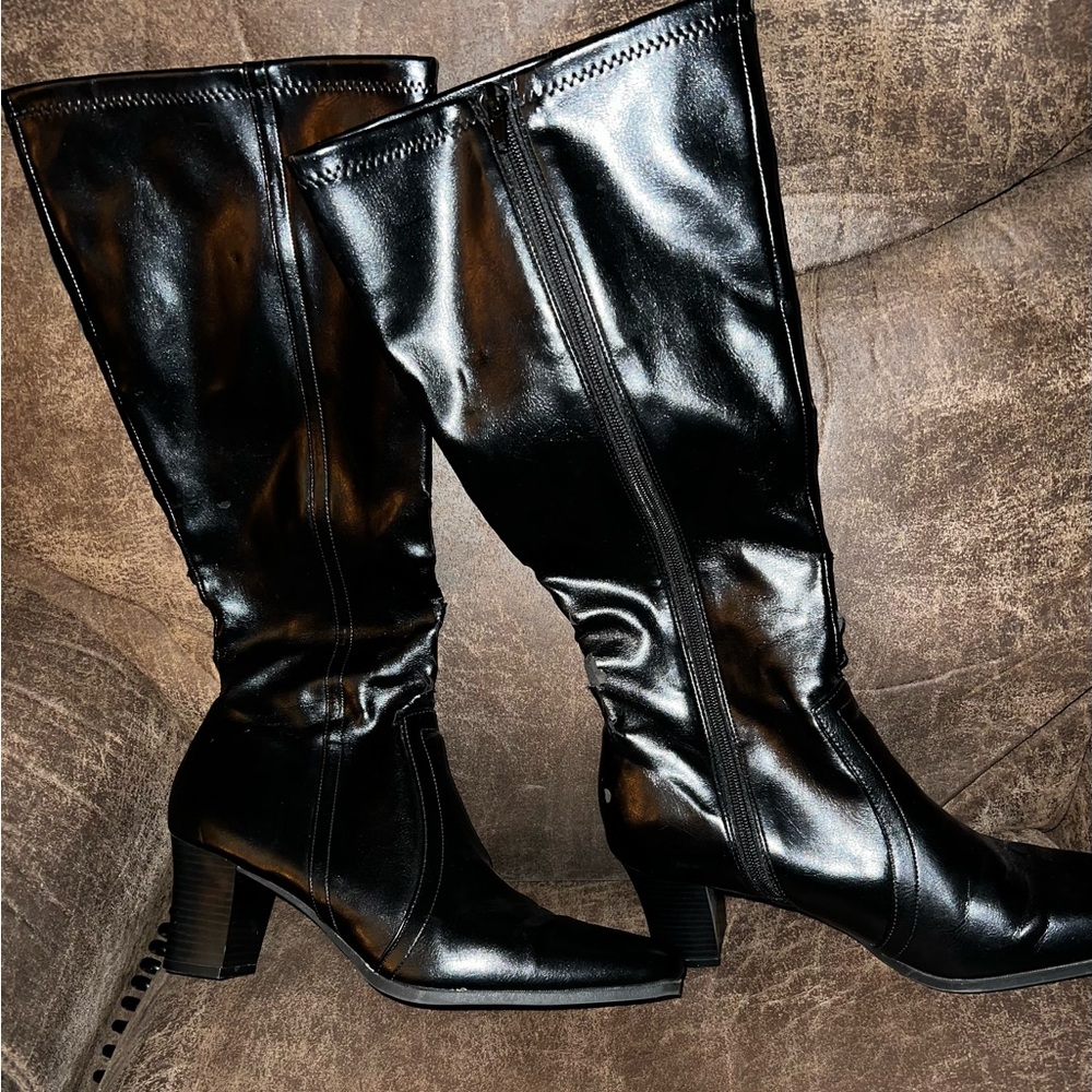 Predictions Black Heeled Boots, 2.75” heels, rarely worn, Size 9